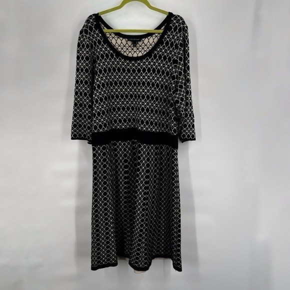 Lane Bryant Dresses & Skirts - Lane Bryant sweater dress size 22/24 black white